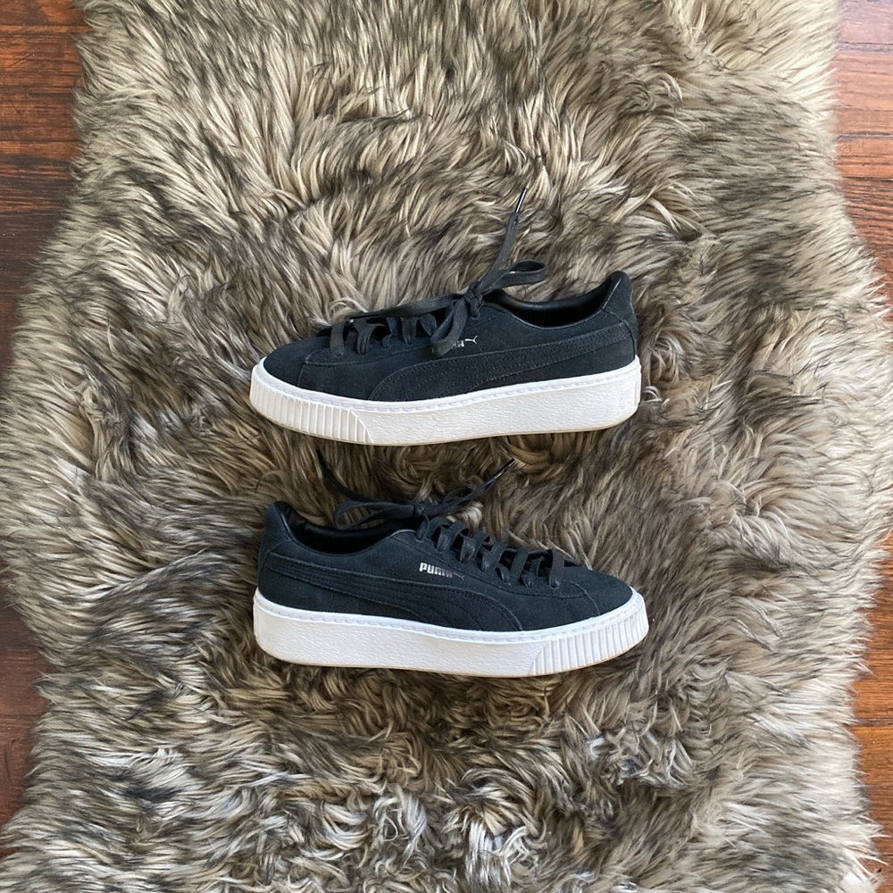 ♡BLACK PUMA SNEAKERS♡